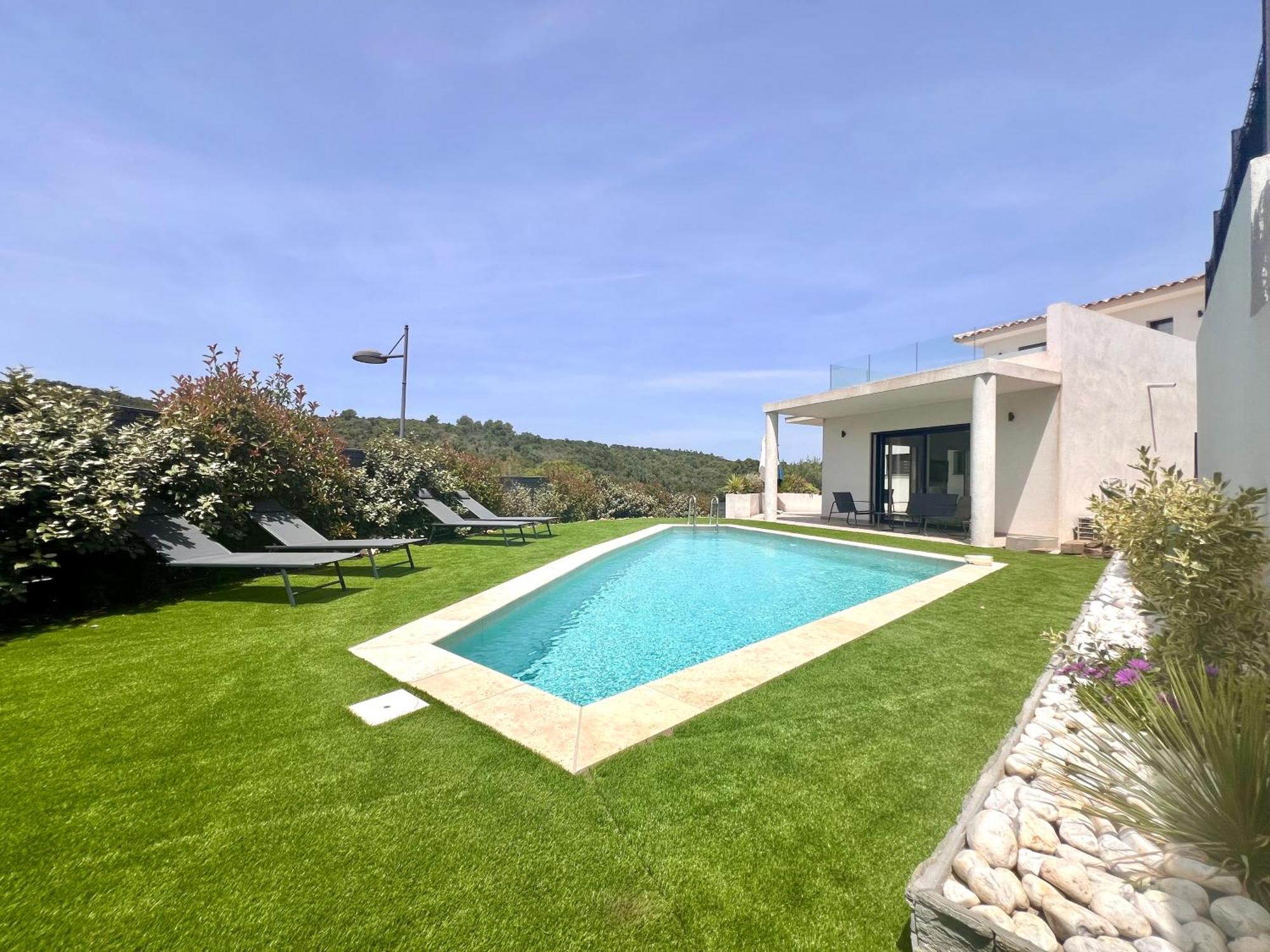 Contemporaine Bord De Saint Aygulf *